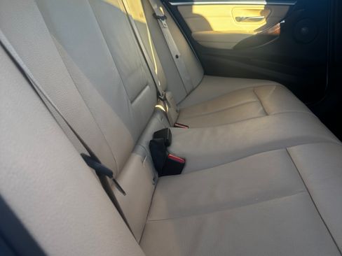 Used 2018 BMW 330i xDrive Wagon w/ Premium Package image 16