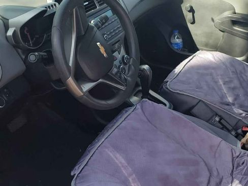 Used 2014 Chevrolet Sonic LS image 6