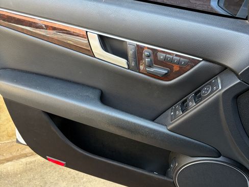 Used 2014 Mercedes-Benz C 300 4MATIC Sedan image 15