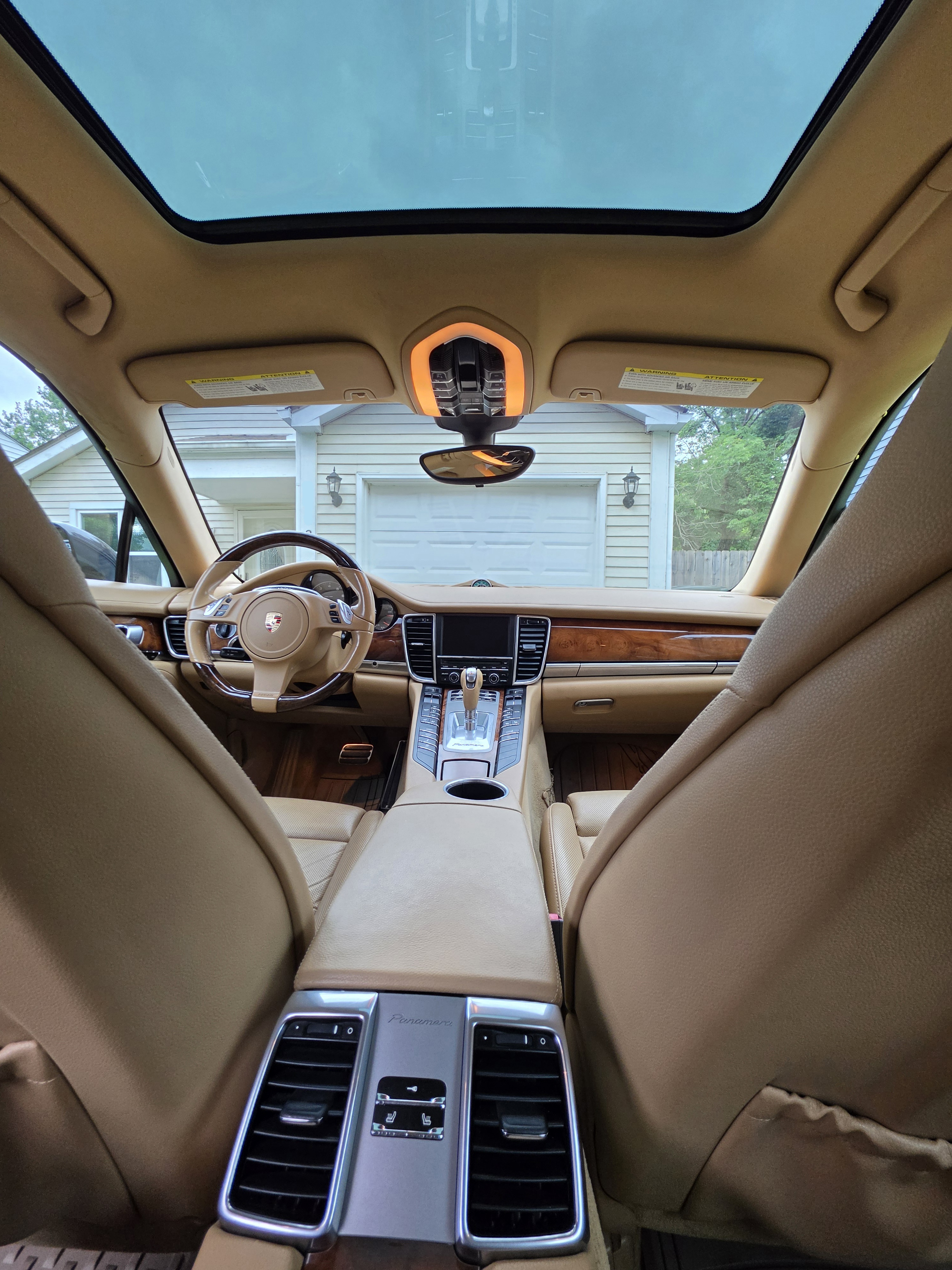 Used 2012 Porsche Panamera 4 image 16