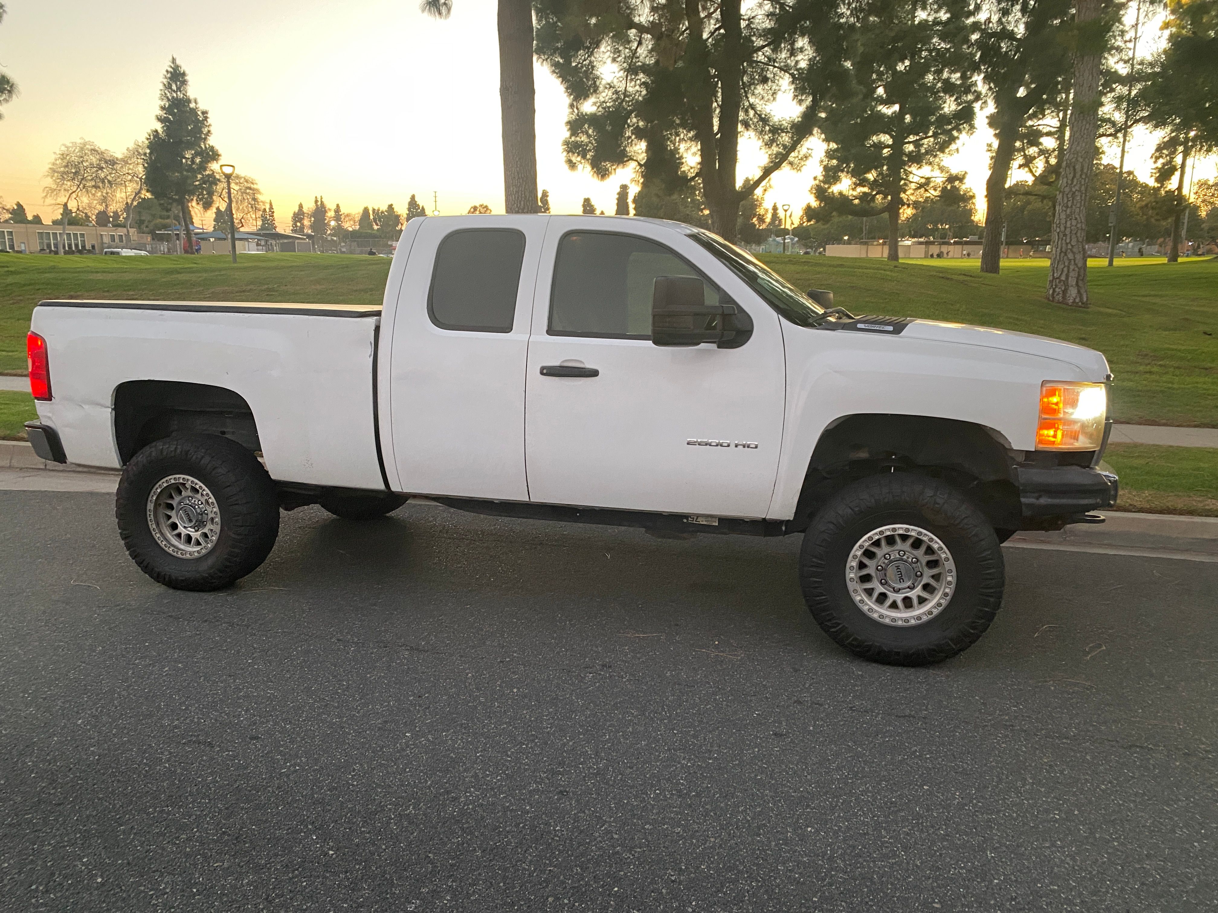 Used 2008 Chevrolet Silverado 2500 W/T RWD image 5