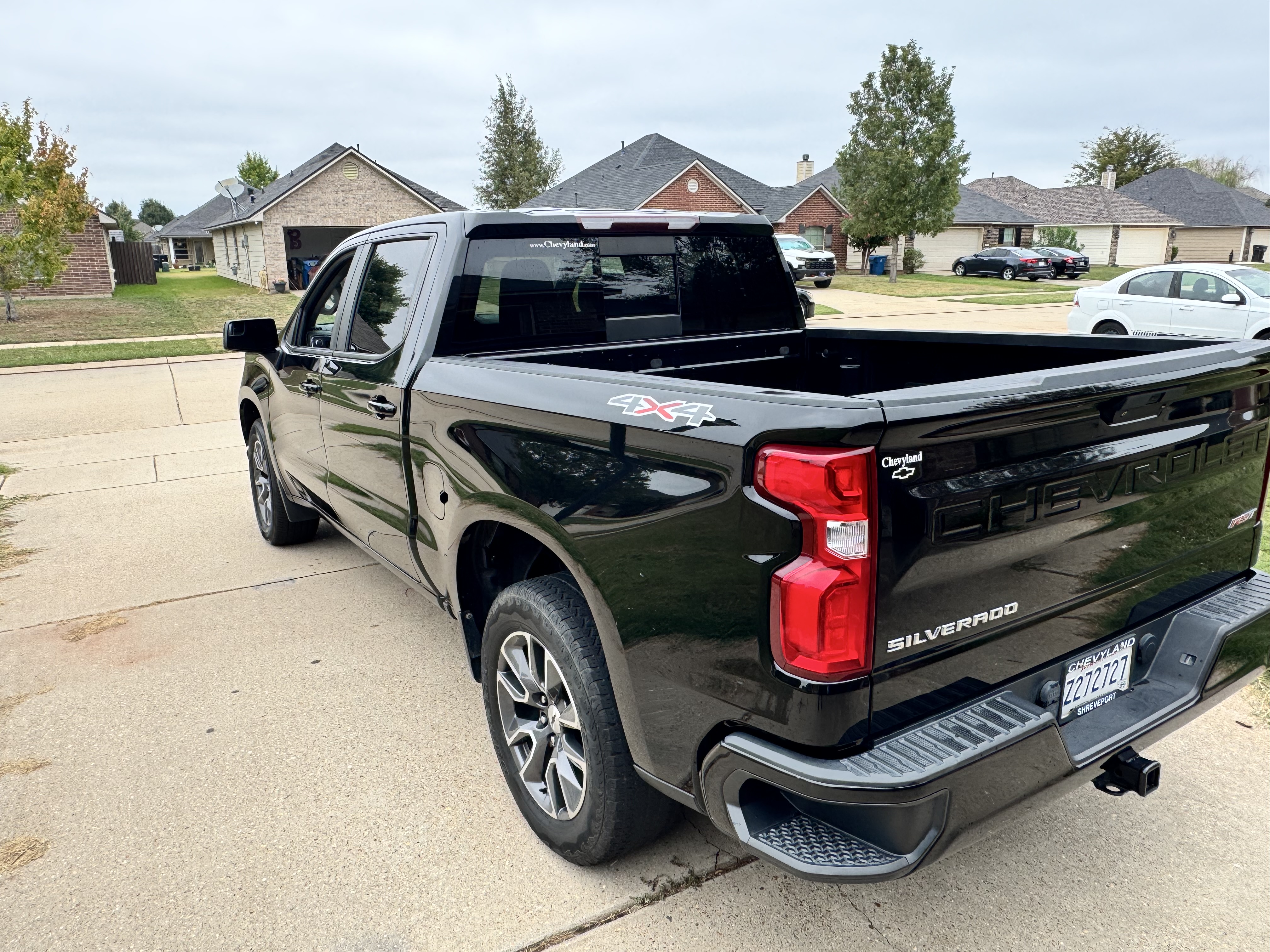 Used 2021 Chevrolet Silverado 1500 RST w/ Convenience Package II AWD/4WD image 26
