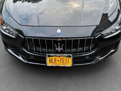 Used 2019 Maserati Ghibli S Q4 AWD/4WD image 5