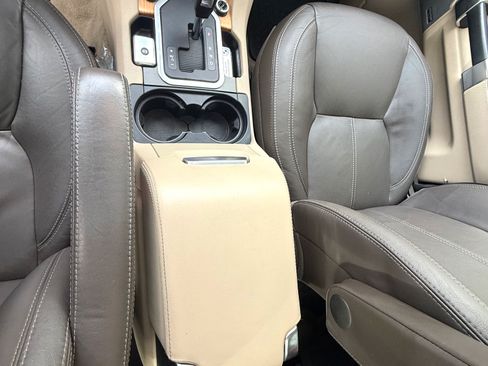 Used 2013 Land Rover LR4 HSE LUX image 20