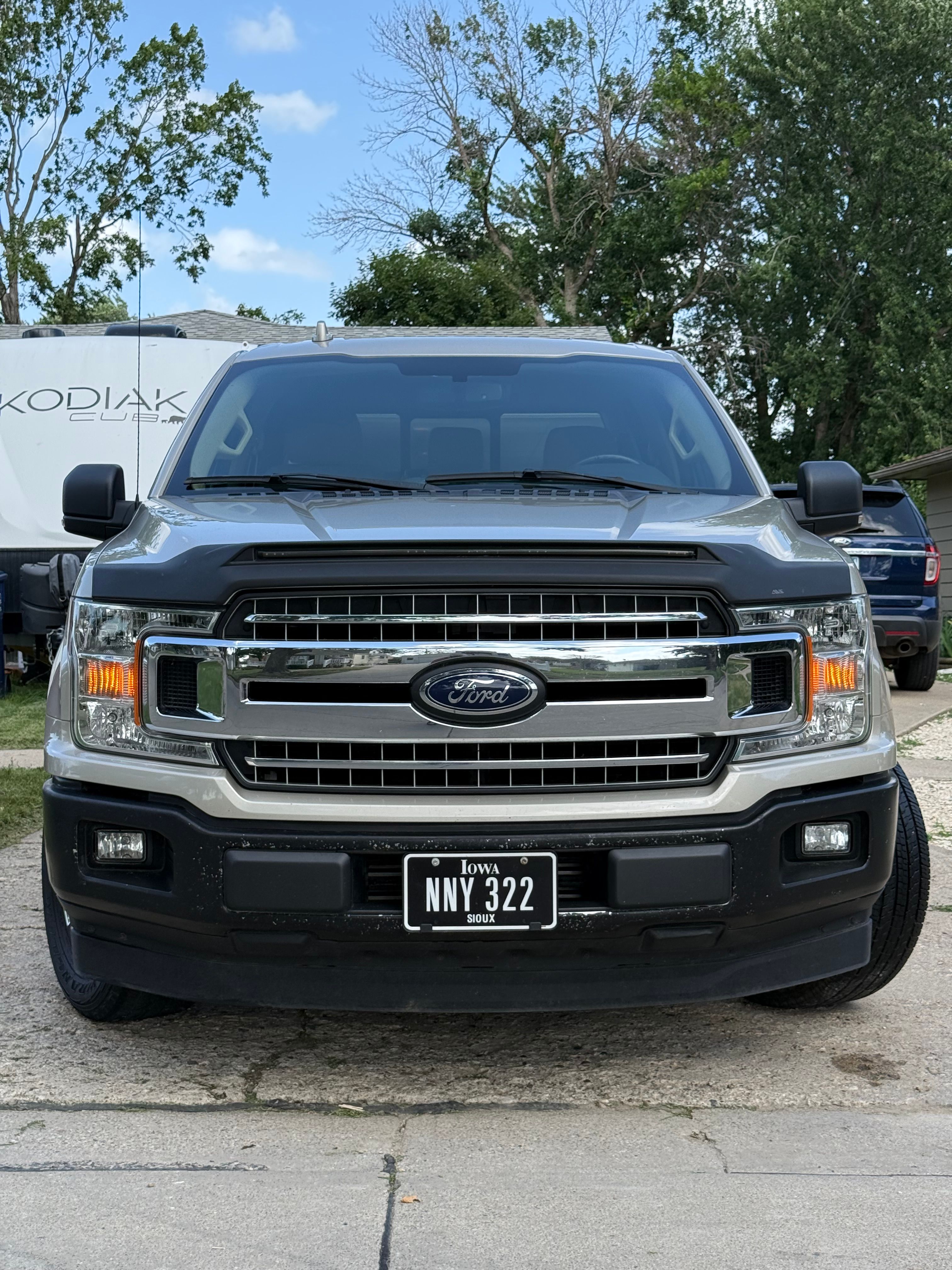 Used 2018 Ford F150 XLT w/ Equipment Group 302A Luxury RWD image 14