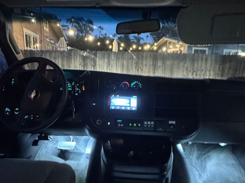 Used 2017 Chevrolet Express 3500 LT w/ LT Preferred Equipment Group image 14