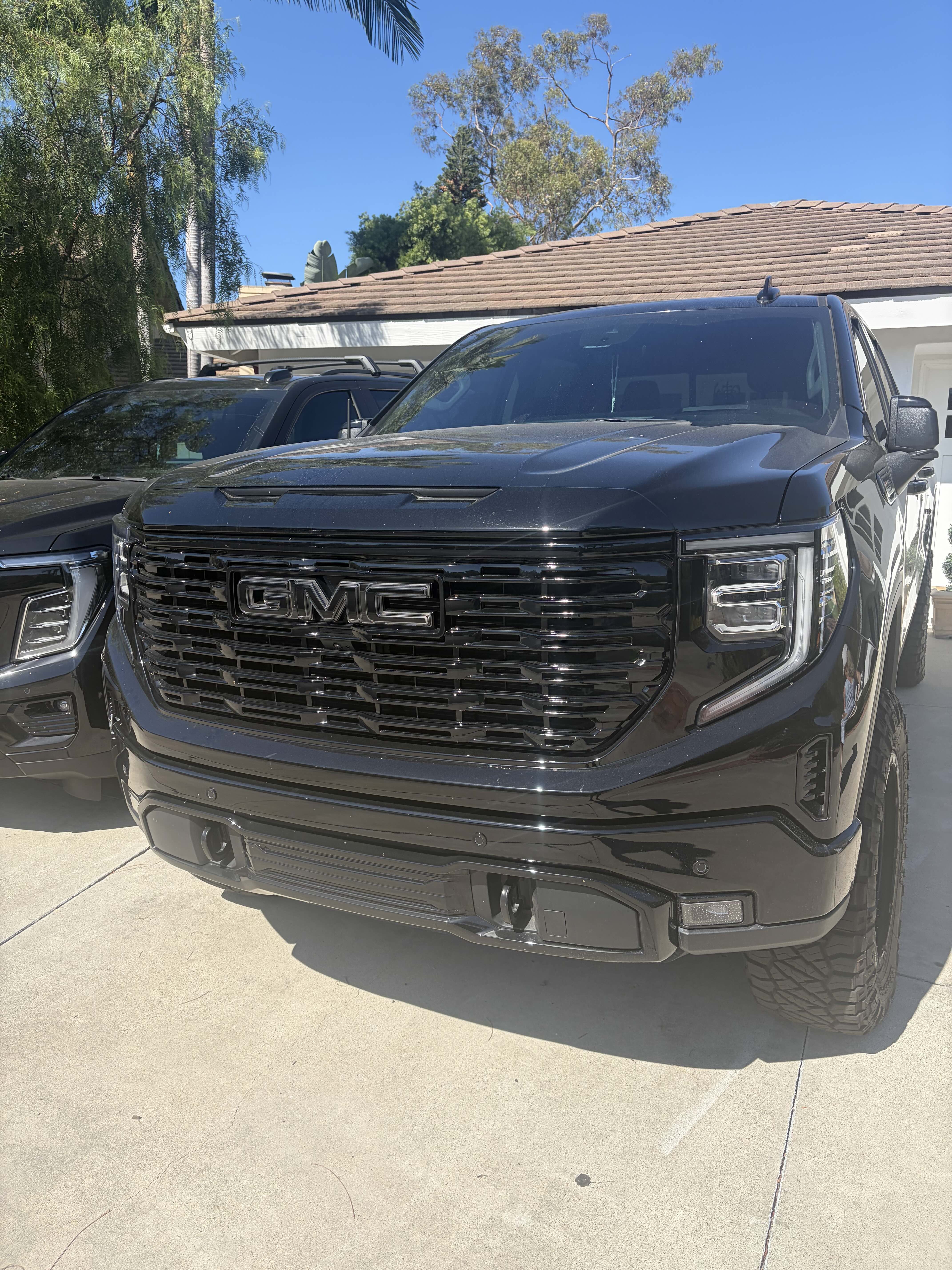 Used 2026 GMC Sierra 1500 Denali AWD/4WD image 4