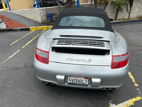 Used 2006 Porsche 911 Carrera S RWD image 5