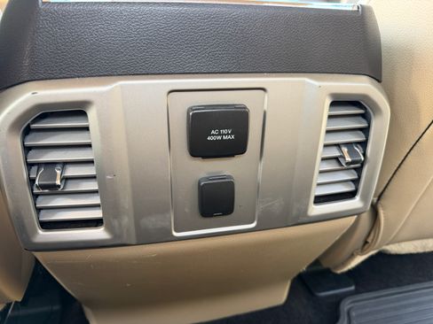 Used 2016 Ford F150 Lariat w/ Equipment Group 502A Luxury AWD/4WD image 15