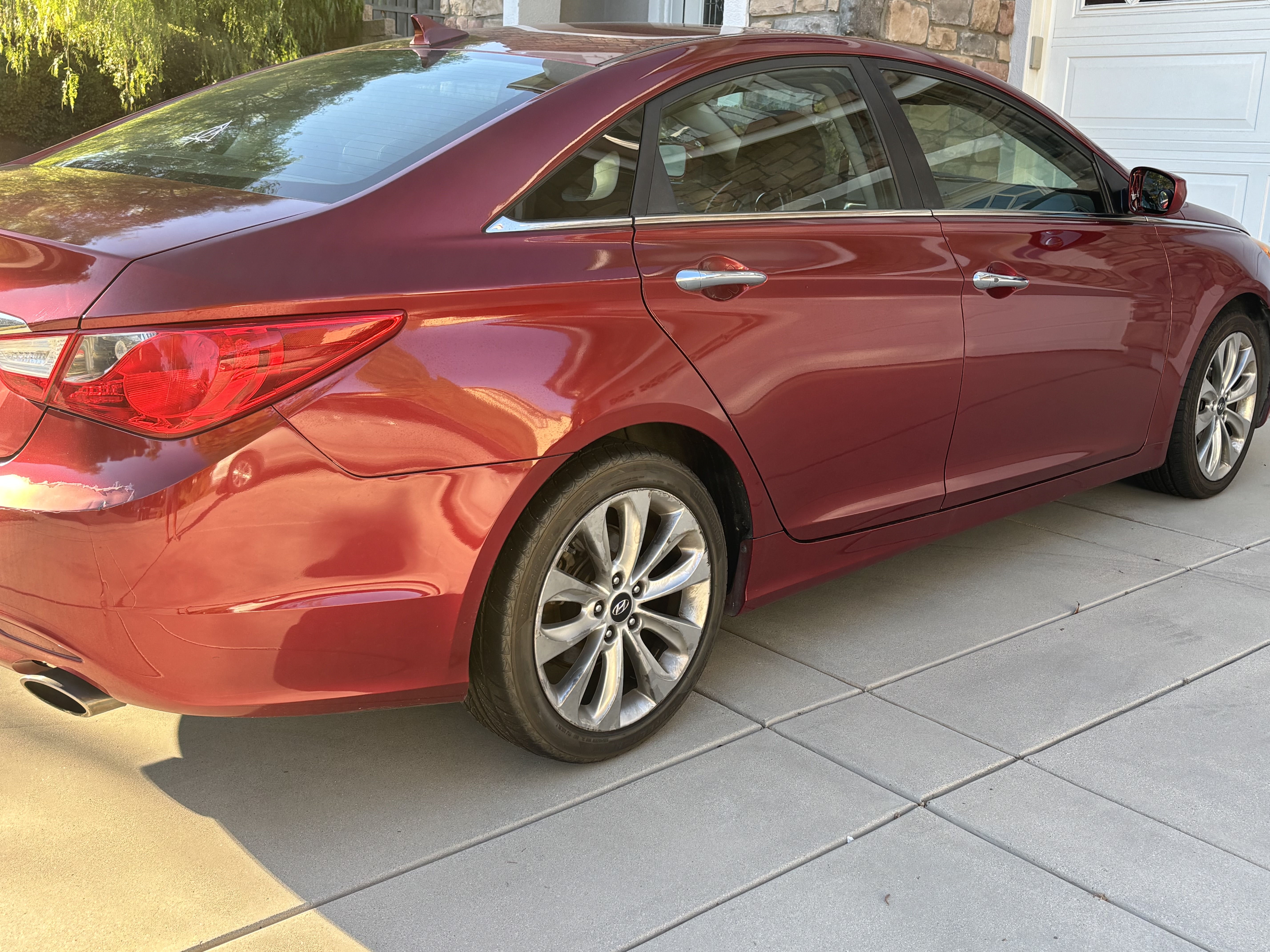 Used 2011 Hyundai Sonata SE w/ Navigation & Sunroof Pkg 4 FWD image 6
