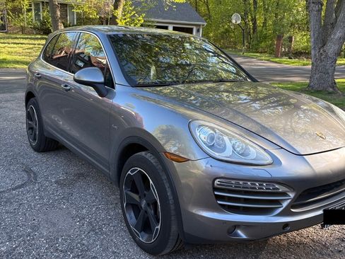 Used 2013 Porsche Cayenne Diesel AWD/4WD image 9
