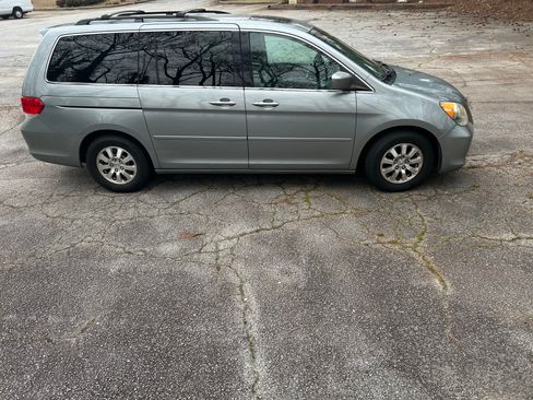 Used 2010 Honda Odyssey EX-L image 4
