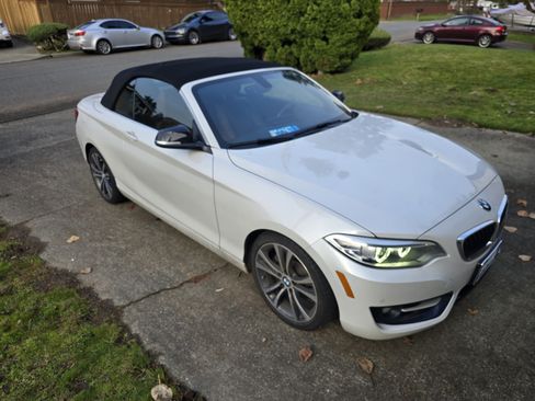 Used 2015 BMW 228i Convertible image 4