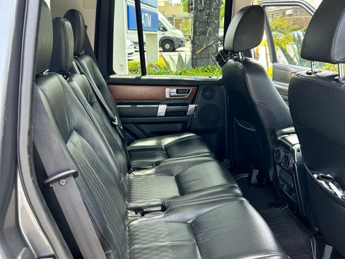 Used 2016 Land Rover LR4 HSE LUX image 11