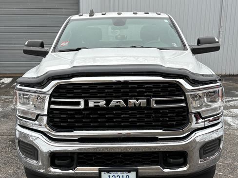 Used 2022 RAM 3500 Big Horn image 21