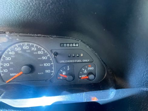 Used 1995 Chevrolet Camaro LT image 10