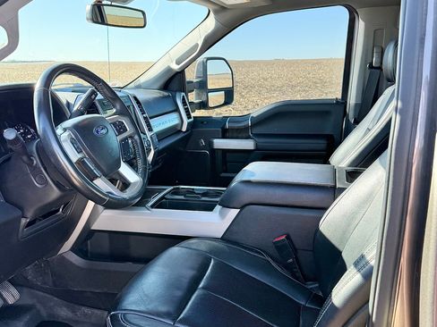 Used 2020 Ford F250 Lariat w/ Lariat Ultimate Package image 10