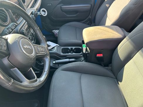 Used 2022 Jeep Wrangler Unlimited Sport w/ Sun And Sound Package image 8