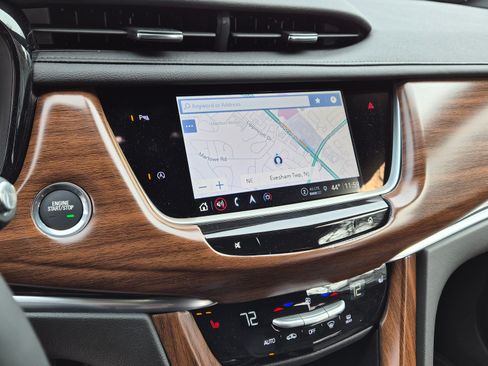 Used 2025 Cadillac XT5 Premium Luxury image 12