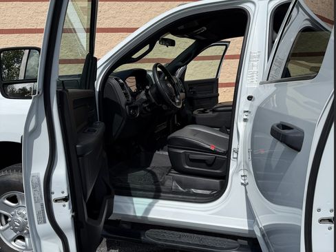 Used 2023 RAM 2500 Tradesman AWD/4WD image 9