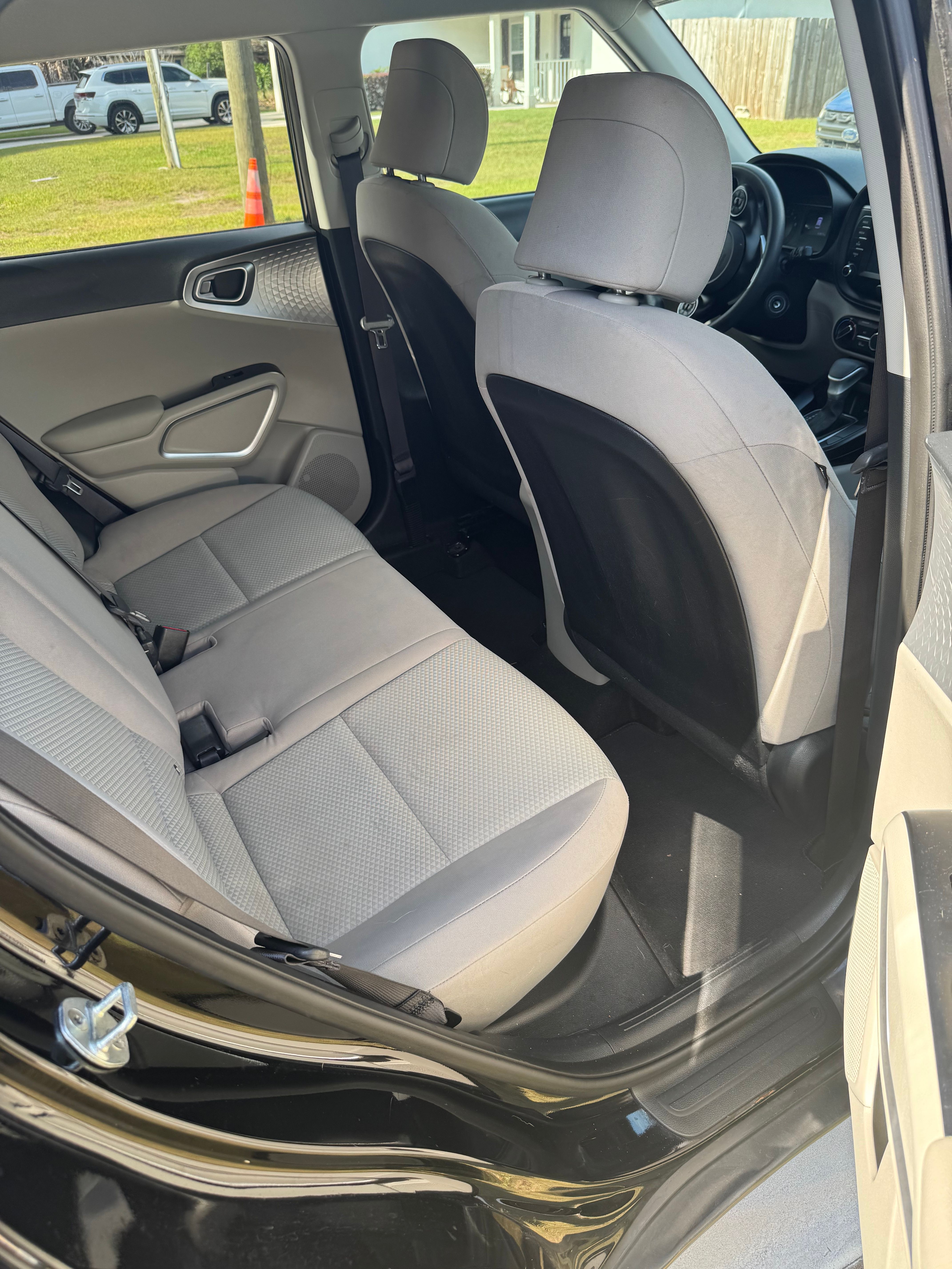 Used 2020 Kia Soul LX FWD image 8