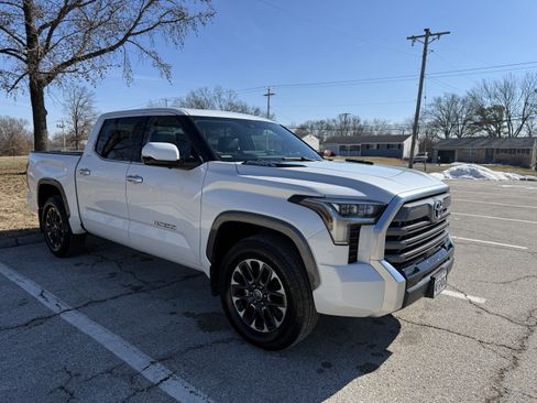 Used 2023 Toyota Tundra Limited image 8
