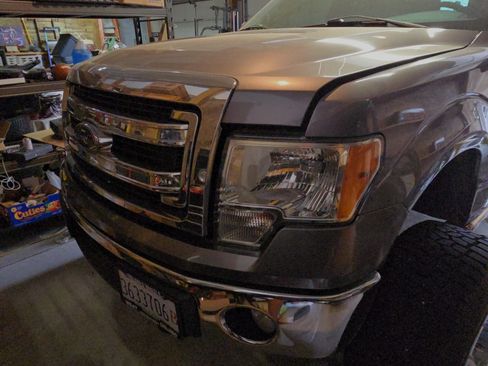 Used 2013 Ford F150 XLT image 1
