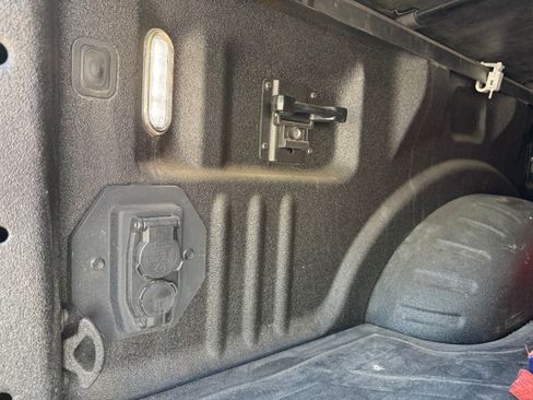 Used 2022 Ford F250 Lariat w/ Tremor Off-Road Package image 23