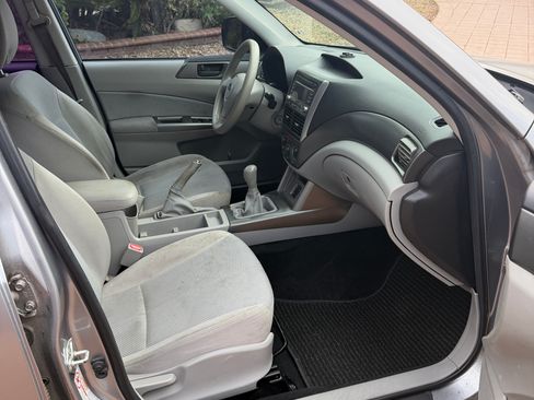 Used 2011 Subaru Forester 2.5X image 12