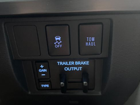 Used 2017 Toyota Tundra TRD Pro AWD/4WD image 17