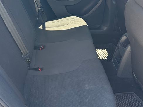 Used 2015 Volkswagen Jetta SE FWD image 9