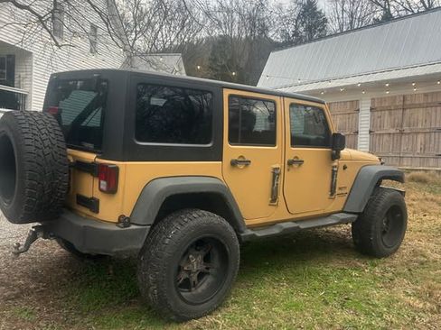 Used 2014 Jeep Wrangler Unlimited Sport w/ Connectivity Group image 5