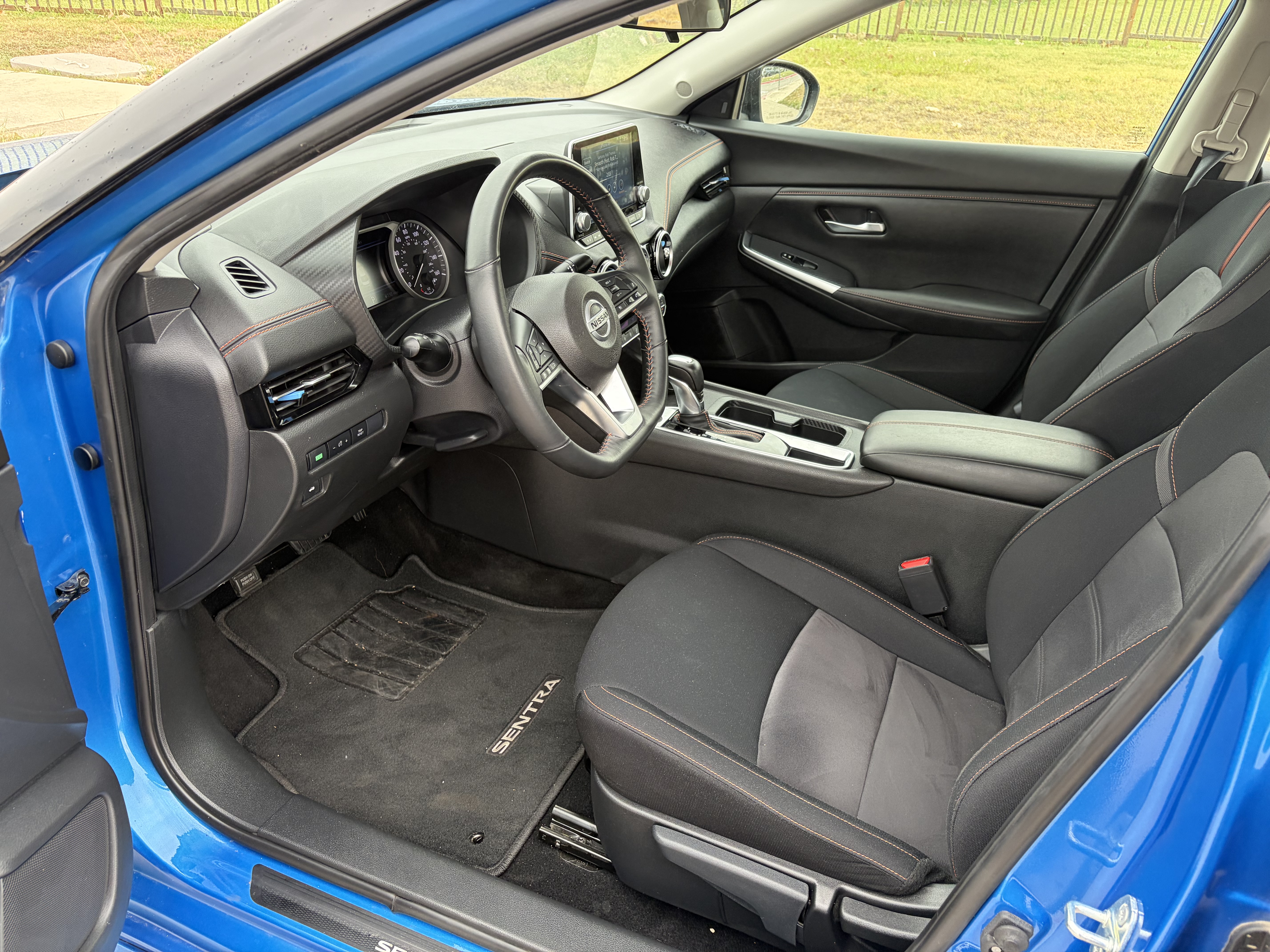 Used 2023 Nissan Sentra SR w/ Trunk Package FWD image 10