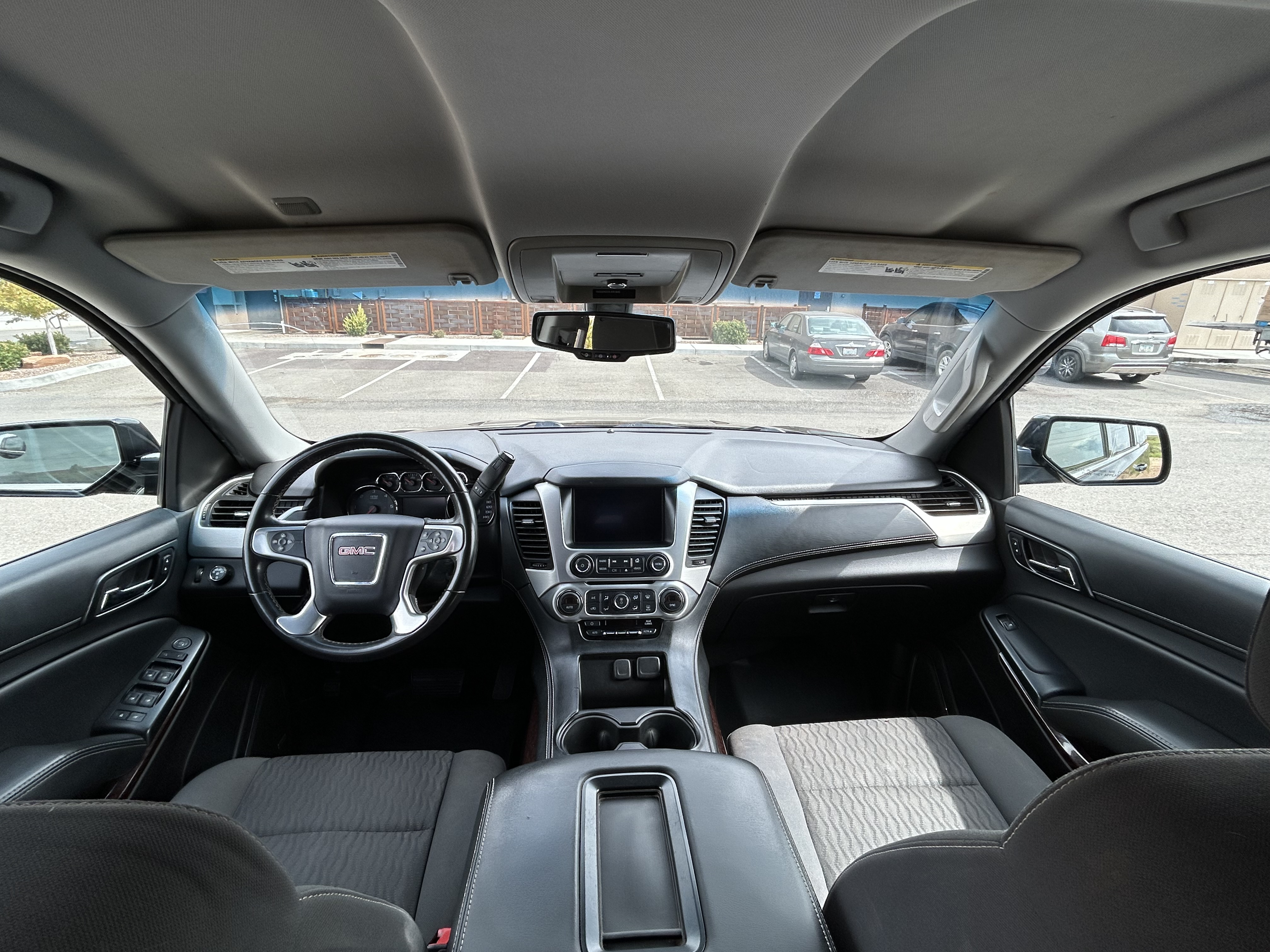 Used 2016 GMC Yukon XL SLE w/ Convenience Package RWD image 10