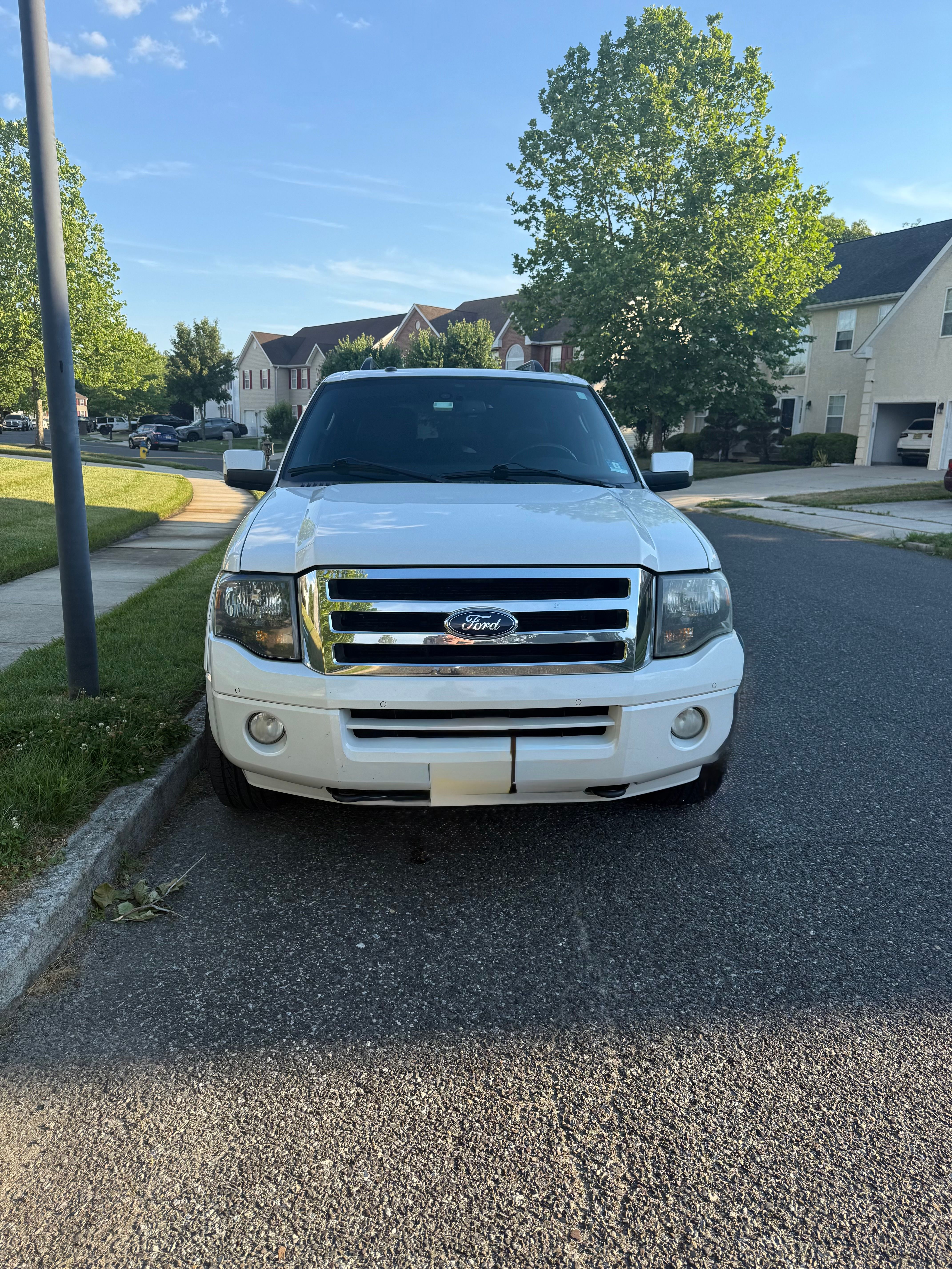 Used 2014 Ford Expedition EL Limited w/ Equipment Group 301A AWD/4WD image 15