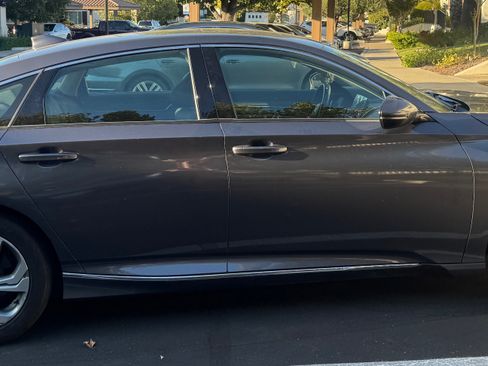 Used 2019 Honda Accord EX-L image 2