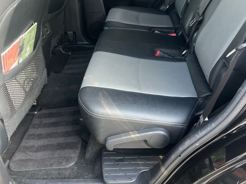 Used 2019 Toyota 4Runner SR5 Premium image 9