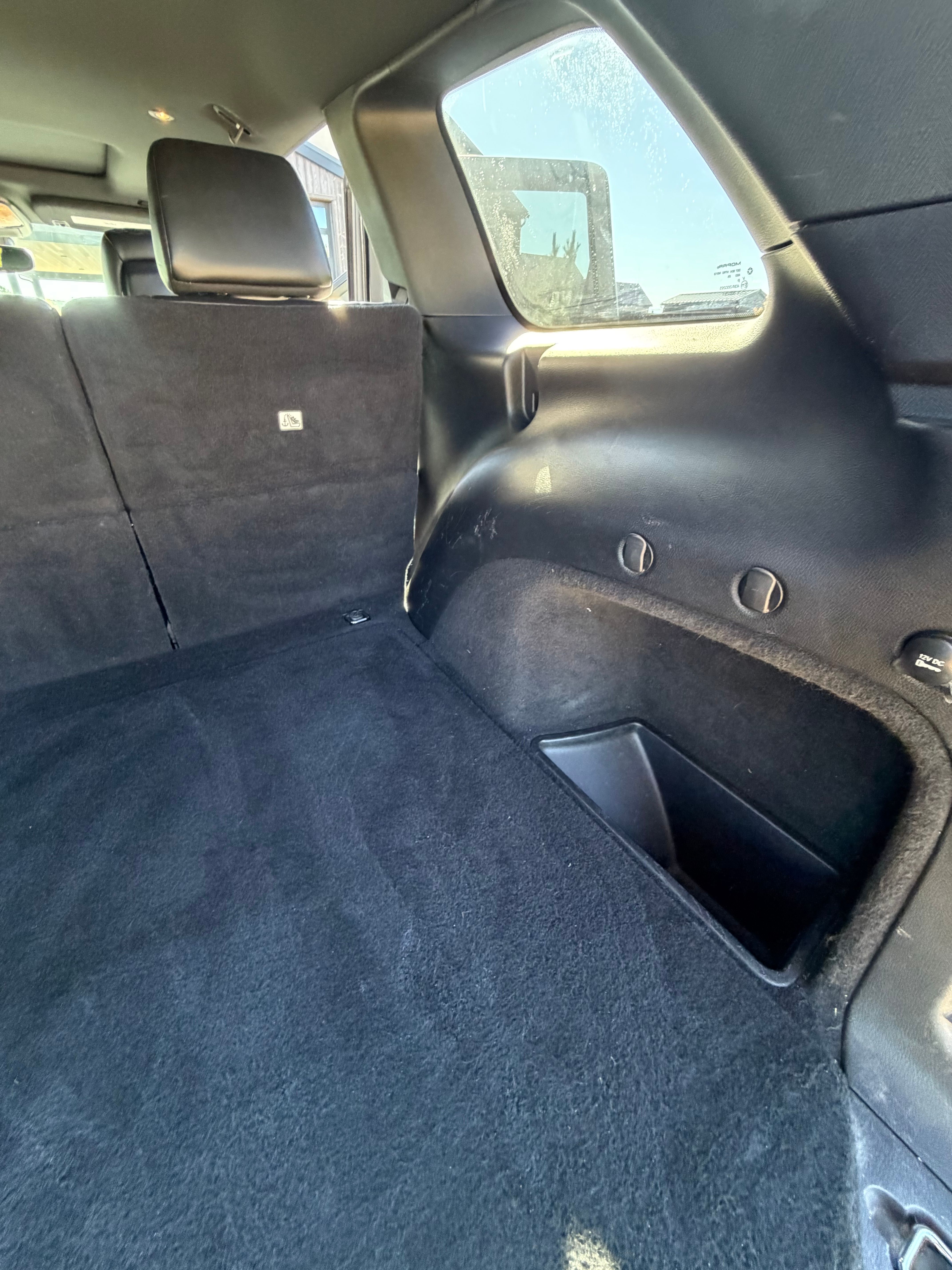 Used 2019 Jeep Grand Cherokee Altitude AWD/4WD image 19