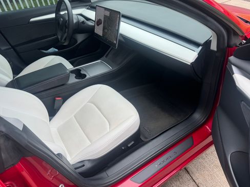 Used 2022 Tesla Model 3 Performance image 14