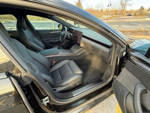 Used 2026 Tesla Model S image 11
