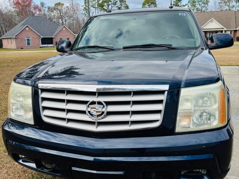 Used 2004 Cadillac Escalade 2WD image 4