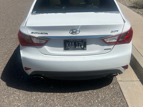 Used 2014 Hyundai Sonata Limited FWD image 2