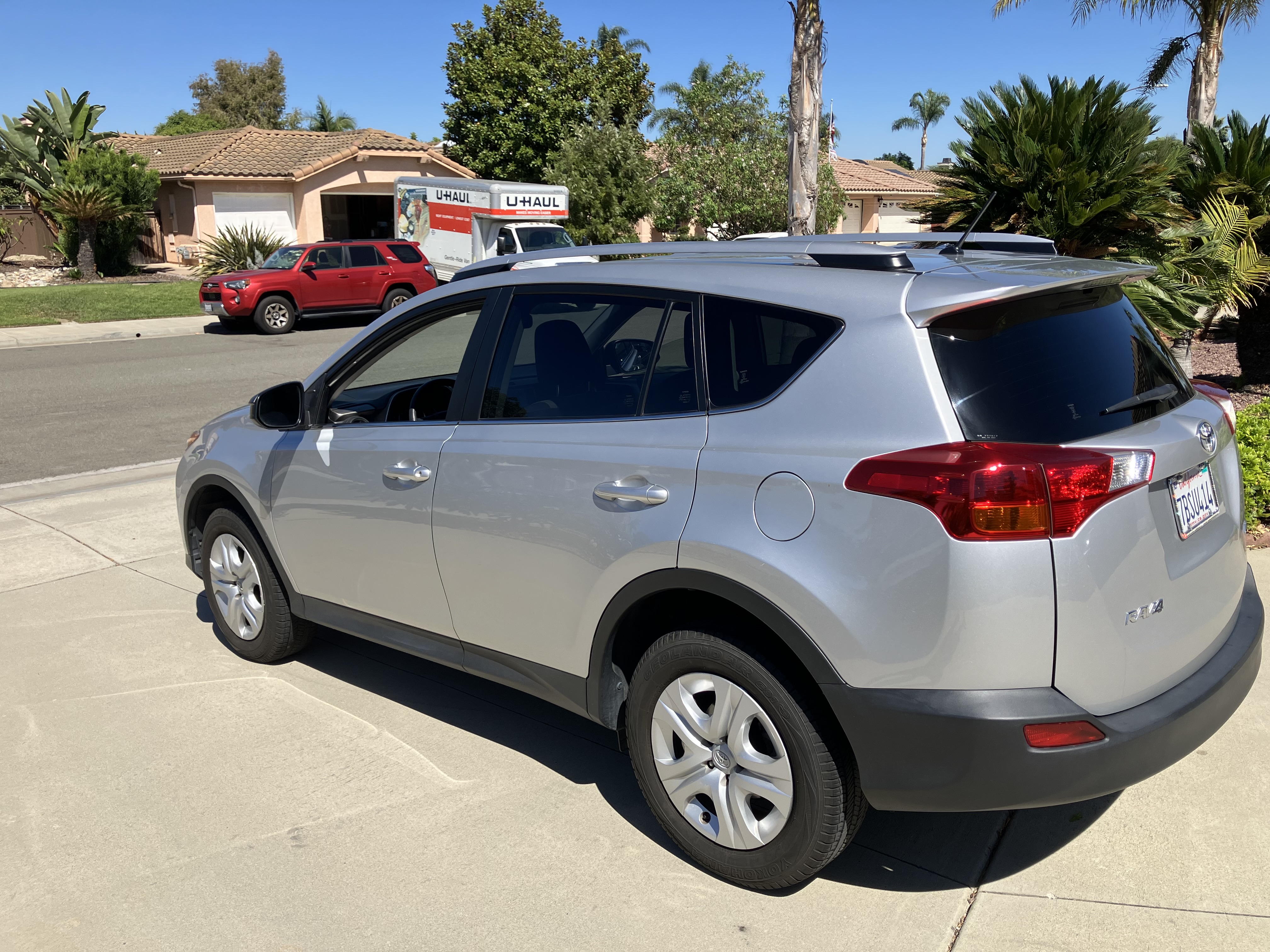 Used 2013 Toyota RAV4 LE FWD image 8