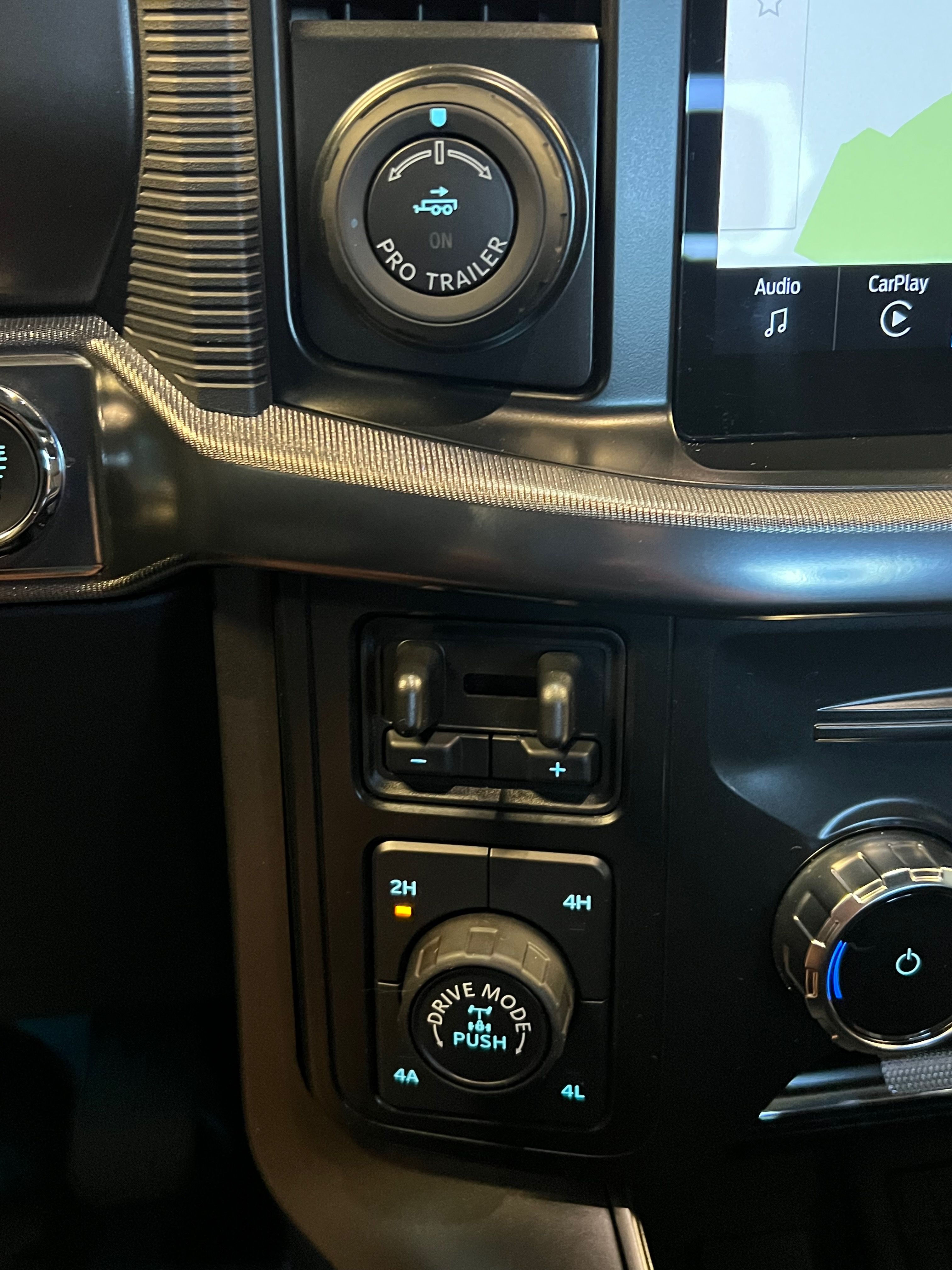 Used 2025 Ford F150 Lariat w/ Equipment Group 502A High AWD/4WD image 17