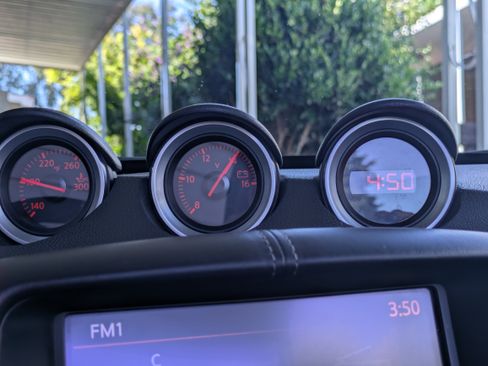 Used 2017 Nissan 370Z Touring Sport RWD image 15