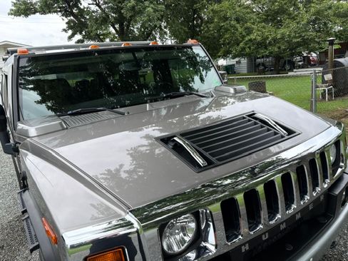 Used 2009 HUMMER H2 Luxury AWD/4WD image 4