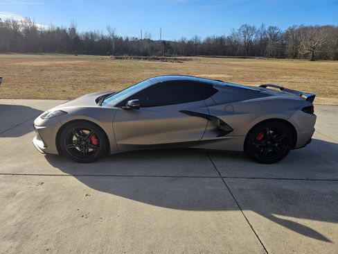 Used 2022 Chevrolet Corvette Stingray Coupe 2D w/ Z51 Performance Package image 4