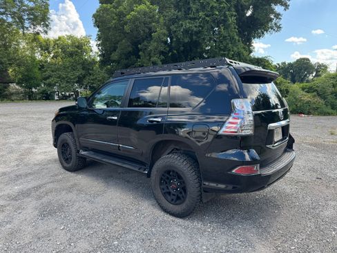 Used 2016 Lexus GX 460 image 5