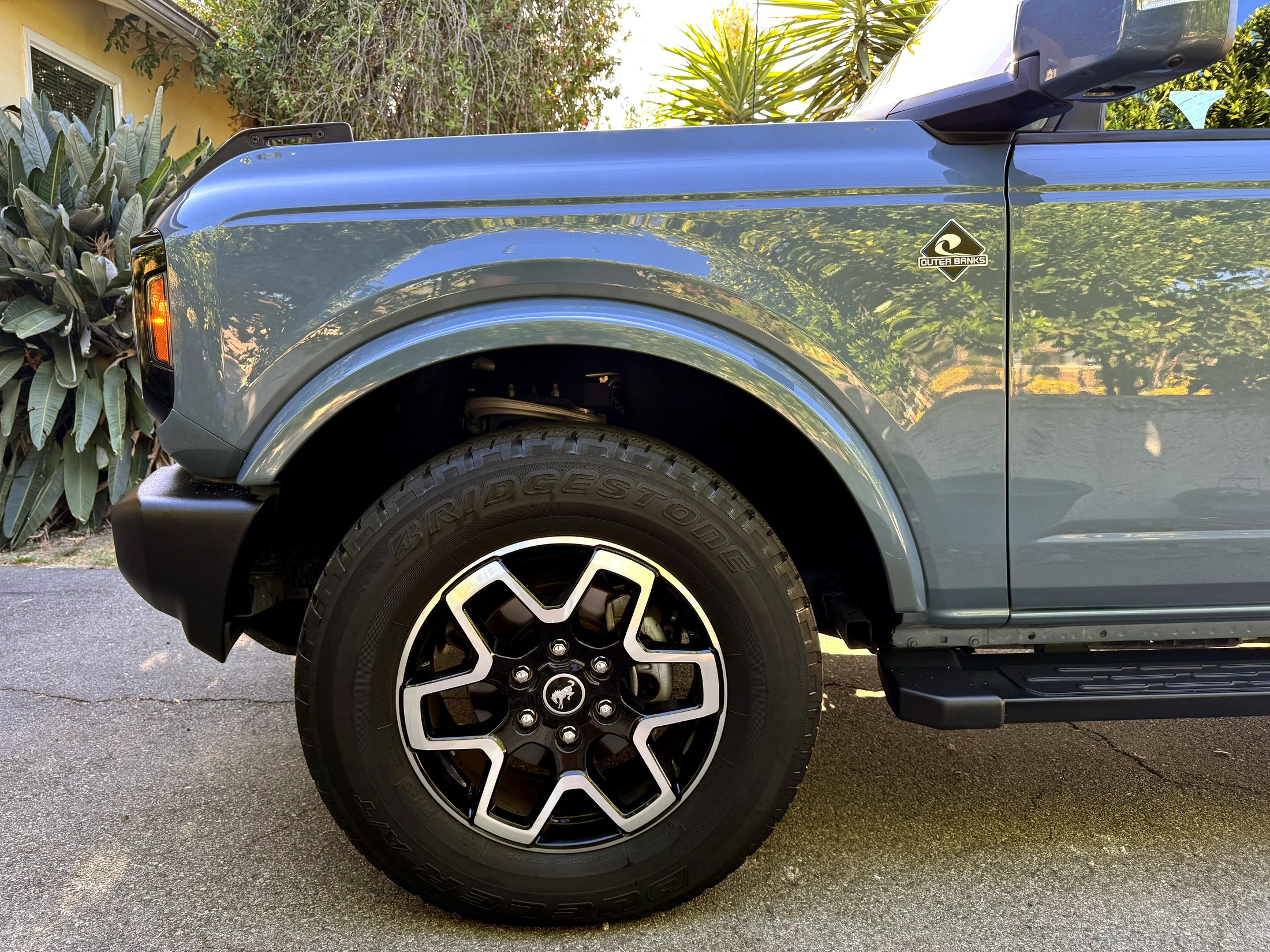 Used 2023 Ford Bronco Outer Banks AWD/4WD image 12