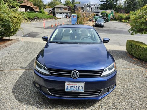 Used 2012 Volkswagen Jetta SEL FWD image 13